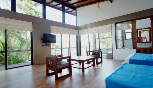 Triple Room with Pool View