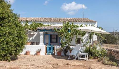 Three-Bedroom Superior Apartment