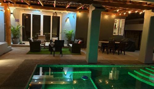 Bungalow with Patio