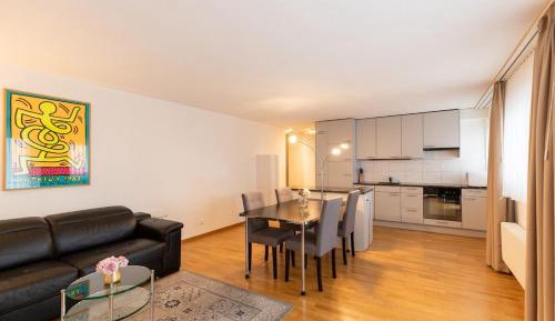 One-Bedroom Apartment with Balcony