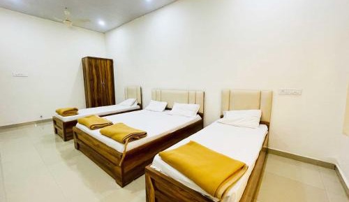 Deluxe Family Room