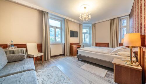 Vintage Junior Suite