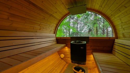 Deluxe Suite with Spa Bath