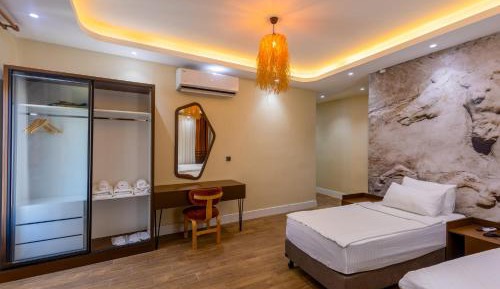 Deluxe Triple Room with Sea View