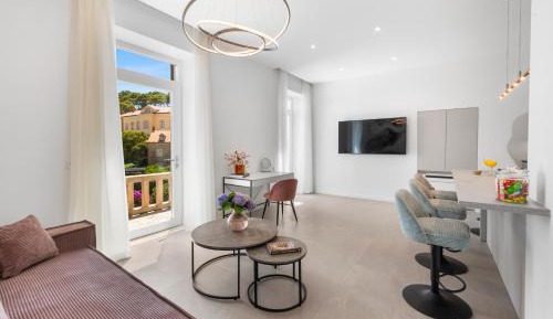 One-Bedroom Apartment with Balcony