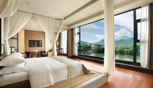 Deluxe Suite with River View