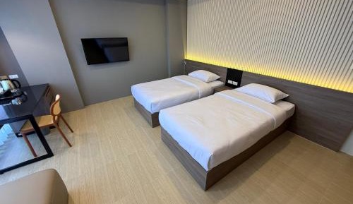Standard Twin Room
