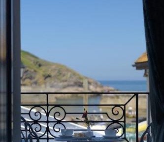 Double Room with Balcony and Sea View