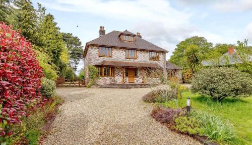 Six-Bedroom House