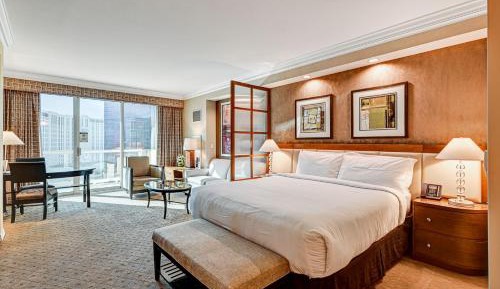 King Studio with Sofa Bed