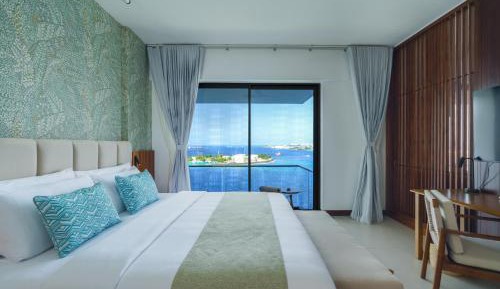 Junior Suite Ocean View (Free Airport Transfer)