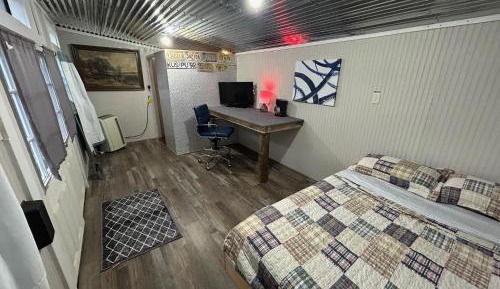 One-Bedroom House