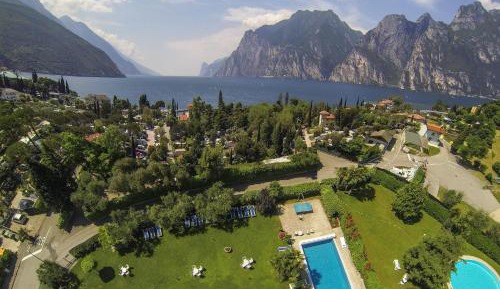 Studio with Mountain View