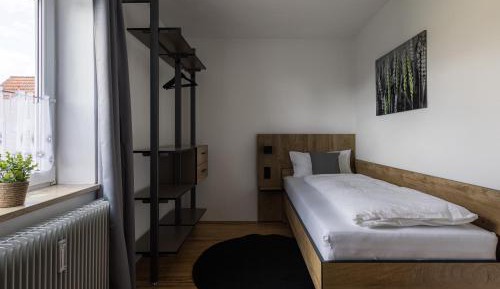 Single Room with Shared Bathroom