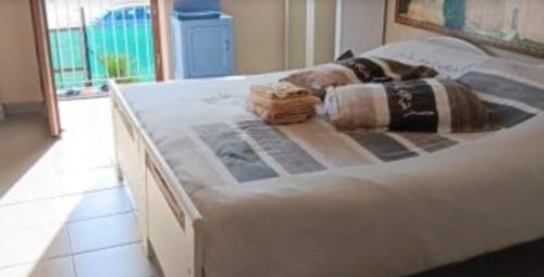 Single Room with Private Bathroom