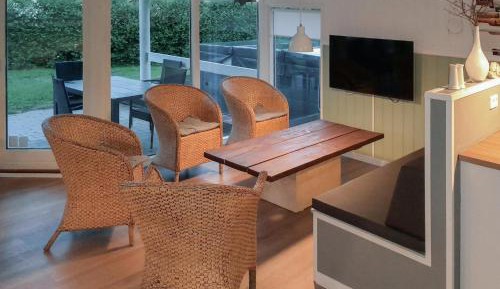 Four-Bedroom Holiday Home
