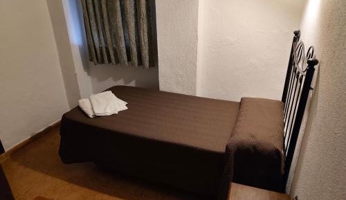 Small Single Room