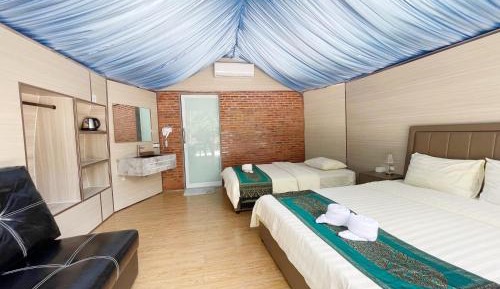 Triple Room with Garden View