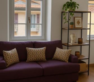 One-Bedroom Apartment with City View