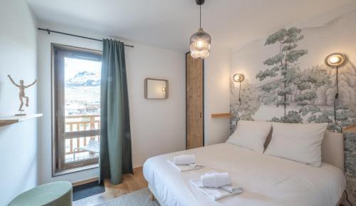 Three-Bedroom Premium Apartment with Balcony