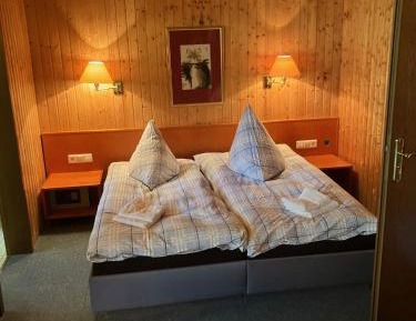 Large Double Room