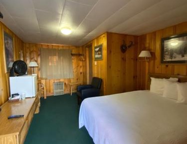 Queen Room
