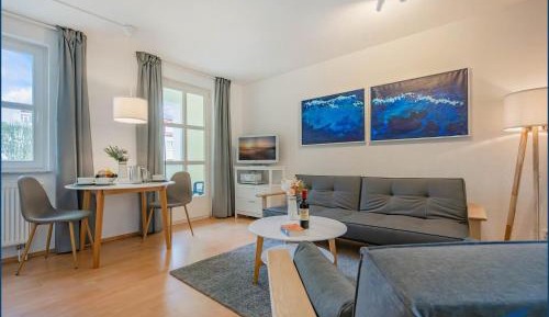 One-Bedroom Apartment with Balcony