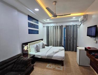 Superior Deluxe Double or Twin Room 