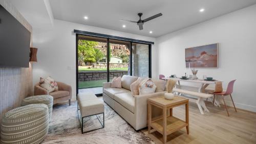 Luxury Suite 1 Bed 1 Bath