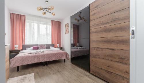 Two-Bedroom Deluxe Apartment with Balcony