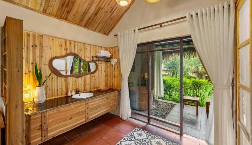 Deluxe Bungalow