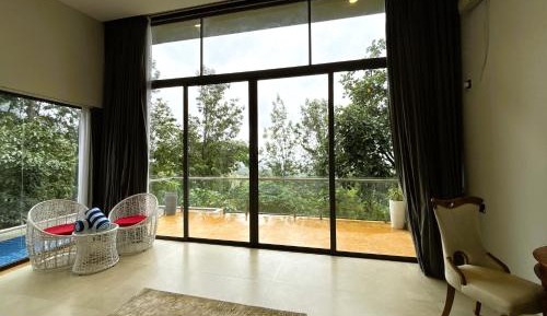 Double Room with Pool View