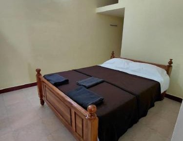 Three-Bedroom Apartment with Balcony