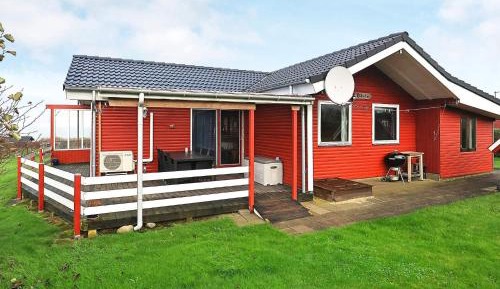 Four-Bedroom Holiday Home