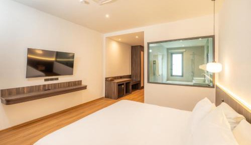 One-Bedroom Apartment with Balcony and Mountain View  