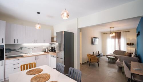 Three-Bedroom Premium Apartment with Balcony