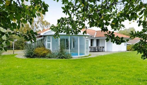 Five-Bedroom Holiday Home