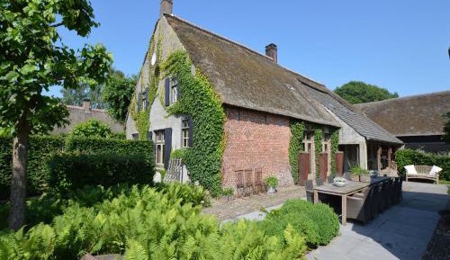 Seven-Bedroom Holiday Home