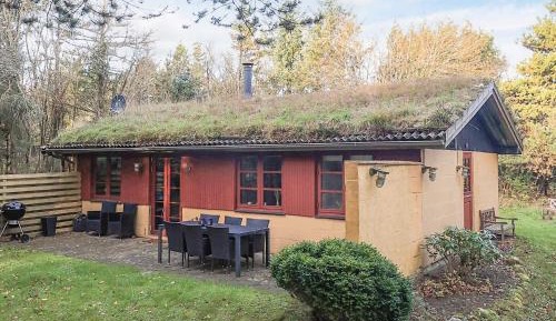 Three-Bedroom Vacation Home 