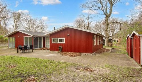 Four-Bedroom Holiday Home