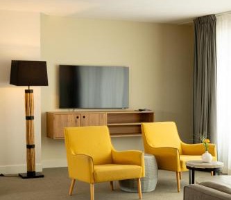 Large Two-Bedroom Apartment