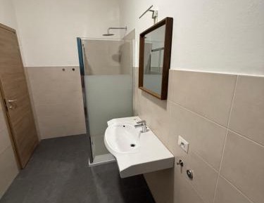 Standard Single Room with Shared Bathroom