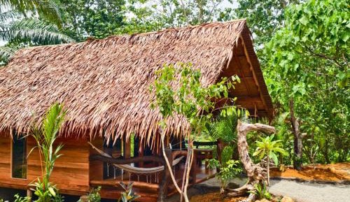 Deluxe Bungalow with Garden View