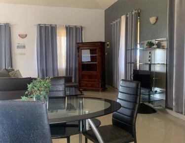 One-Bedroom Villa