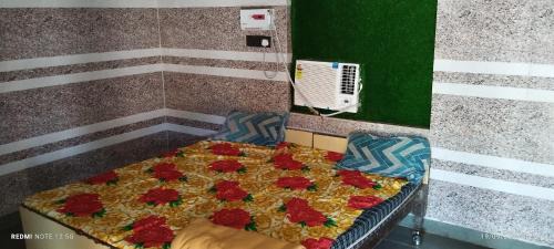 Single Room with Private Bathroom