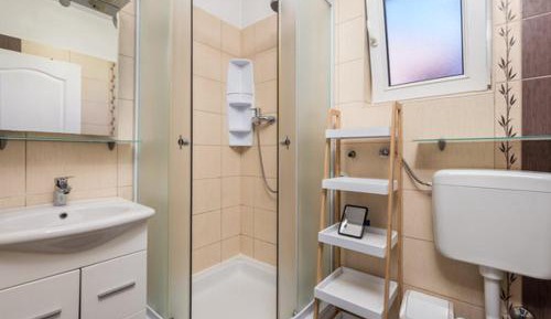Three-Bedroom Deluxe Apartment