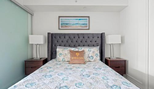 One-Bedroom Apartment with Balcony