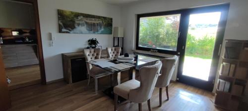 Two-Bedroom Apartment with Mountain View