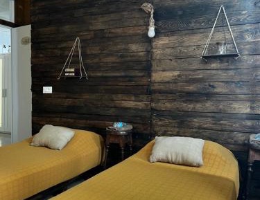Twin Room with Shared Toilet