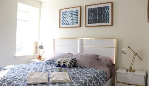 Room #1474753201